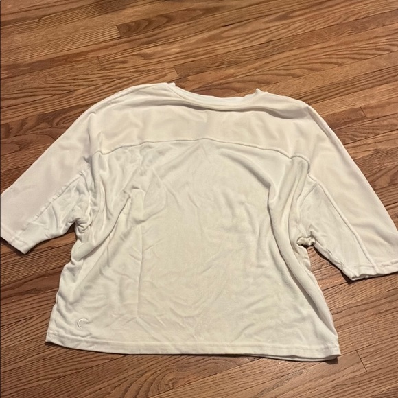 ZYIA Cream Relaxed Boxy Short Sleeve Top - Picture 5 of 11